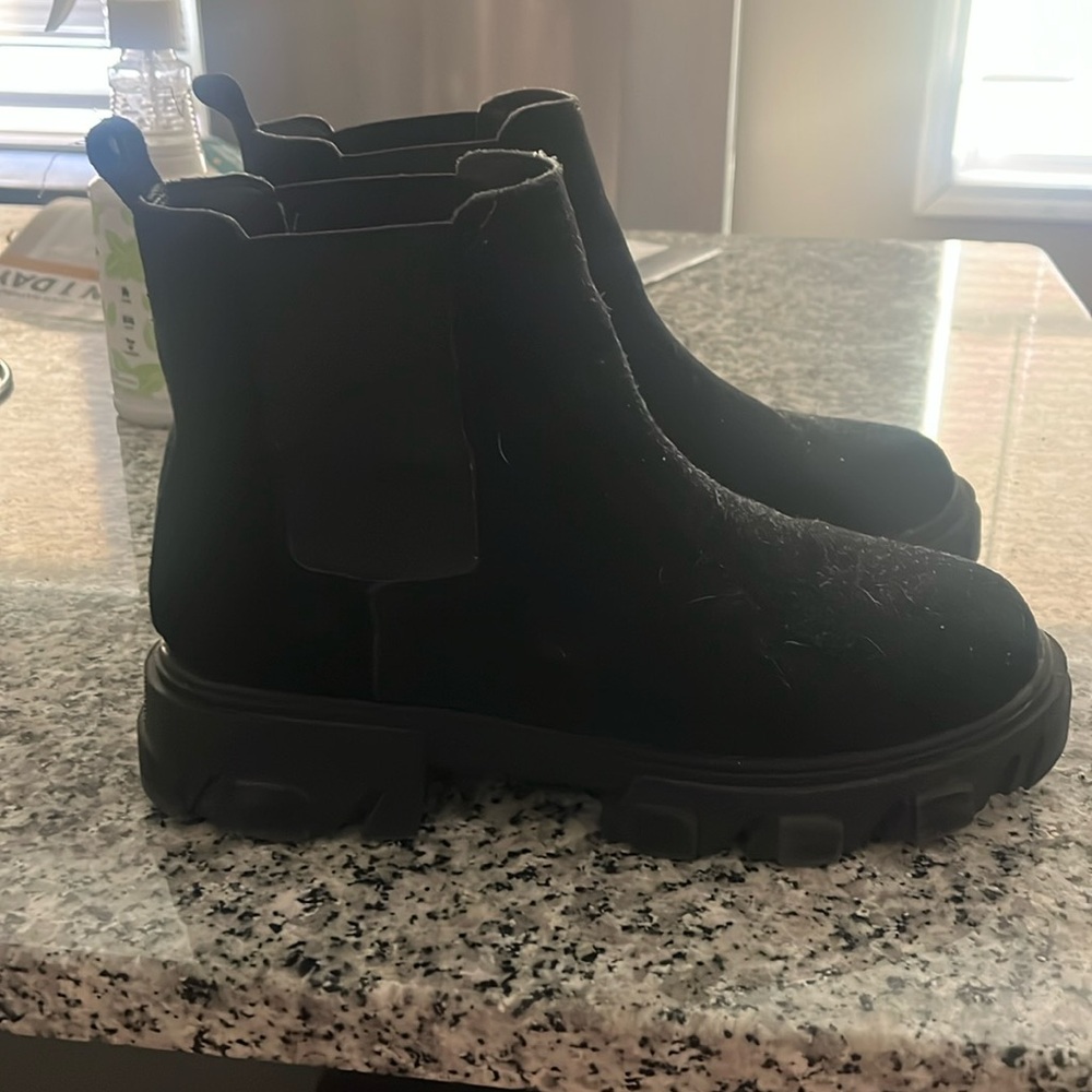 MEN Chelsea Boots “Chucka” BLCK